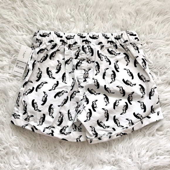 Old Navy White and Black Toucans Shorts Size 5T - Picture 2 of 5